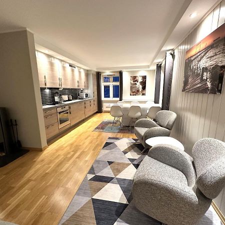 Stetind - Modern Apartment With Free Parking Narvik Esterno foto