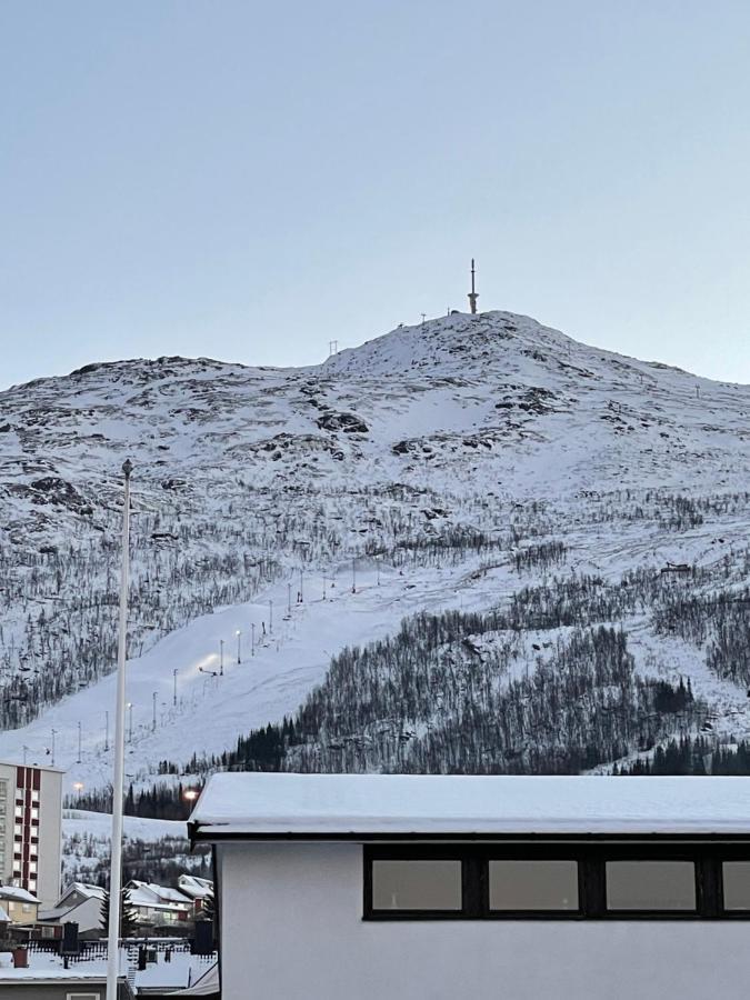 Stetind - Modern Apartment With Free Parking Narvik Esterno foto